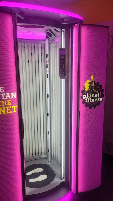 Planet Fitness Picture 9