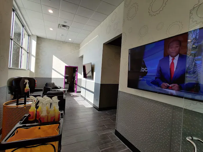 Planet Fitness Picture 8