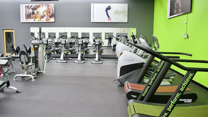 Rush Fitness Picture 8