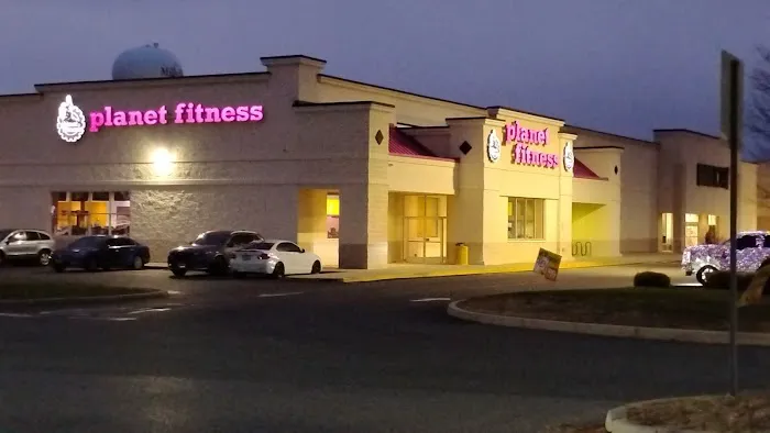Planet Fitness Picture 2