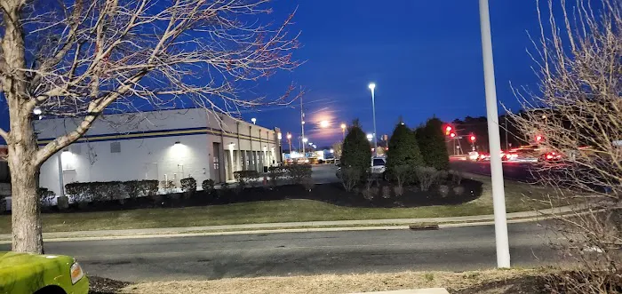 Planet Fitness Picture 9