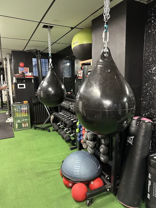 LCM Fitness - South Philly Picture 9