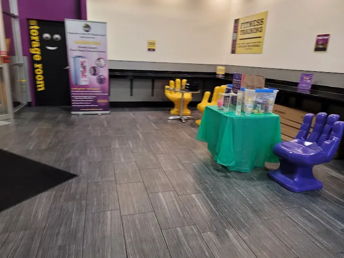 Planet Fitness Picture 2