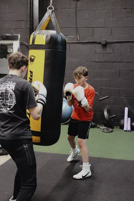 Boxing on Broad Picture 10