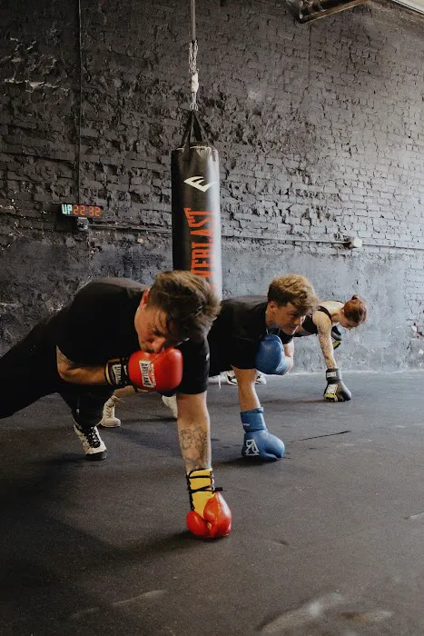 Boxing on Broad Picture 8