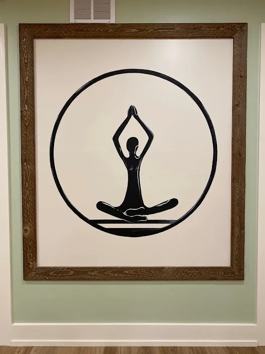 Yoga in the Circle Picture 5