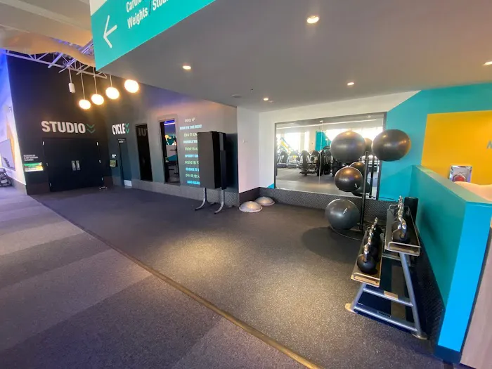 Pure Fitness Tysons Corner Picture 9