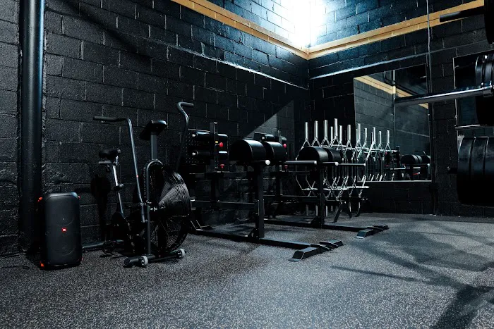 Pure Motion Athletics Picture 7