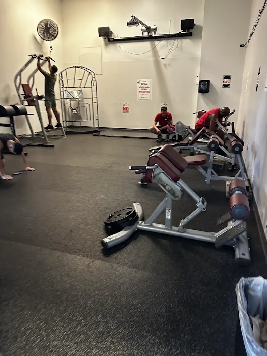 Base Gym Fitness Center on MCAF Quantico Picture 1