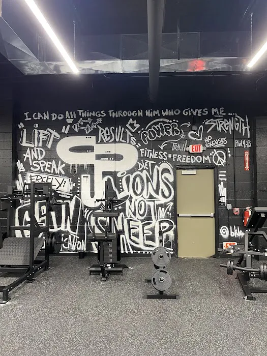 Scale Tippers Private Strength Club Picture 2