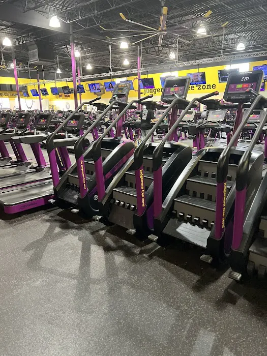 Planet Fitness Picture 6