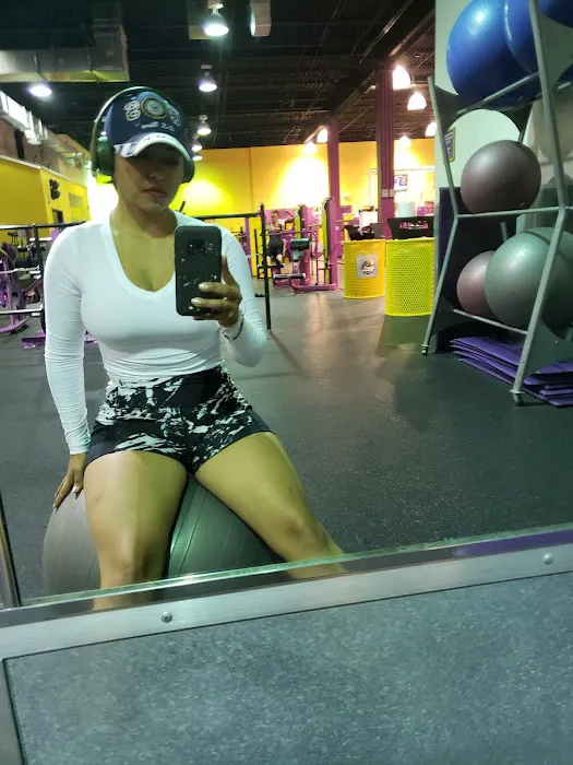 Planet Fitness Picture 10