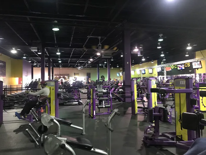 Planet Fitness Picture 2