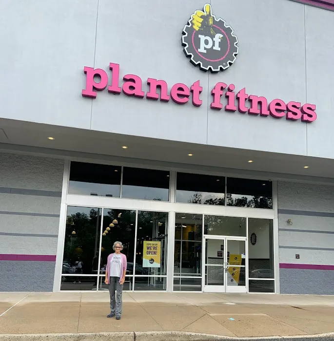 Planet Fitness Picture 1