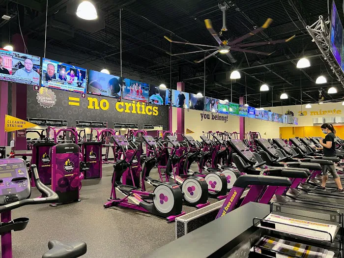 Planet Fitness Picture 5