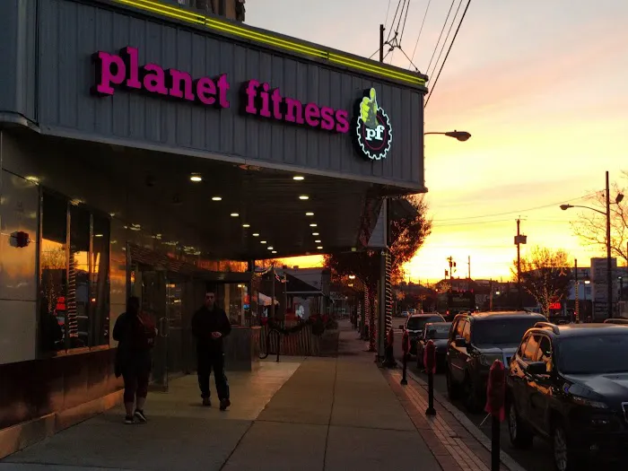 Planet Fitness Picture 4