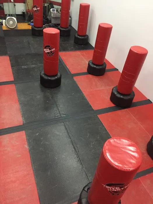 Red Condition Fitness Picture 10