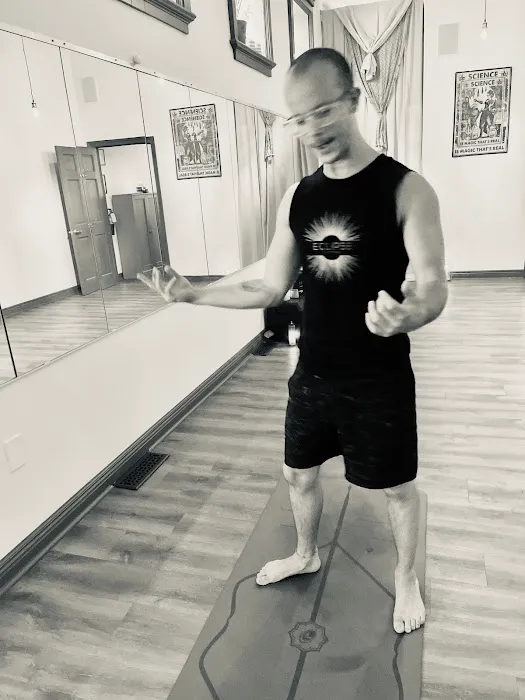 Eclipse Hot Yoga Picture 2