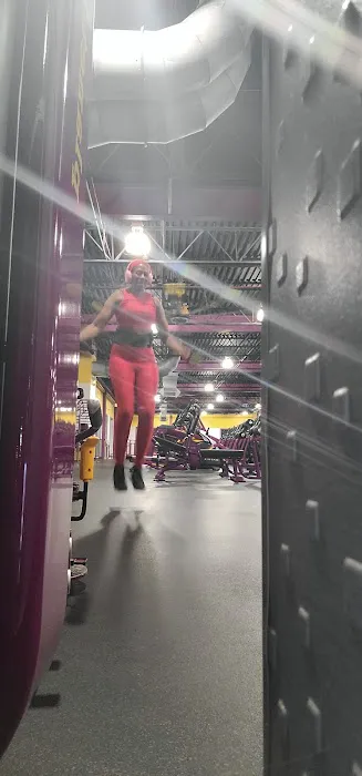 Planet Fitness Picture 2