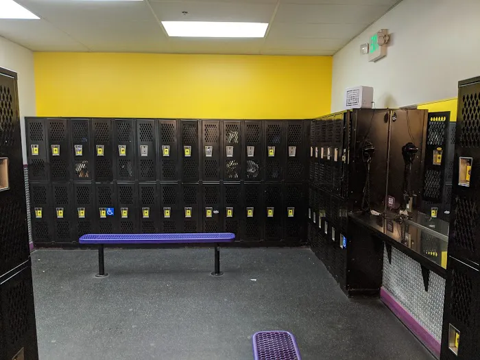 Planet Fitness Picture 9