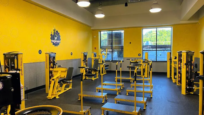 Planet Fitness Picture 10