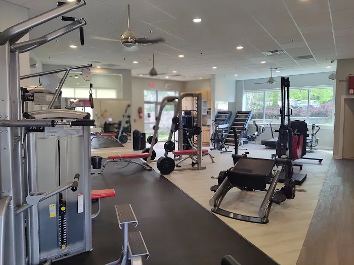 Main Line Total Fitness Picture 3