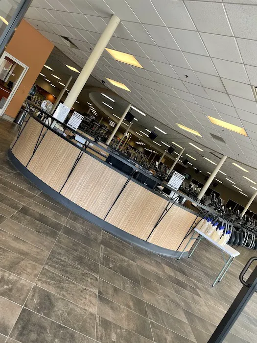 LA Fitness Picture 10
