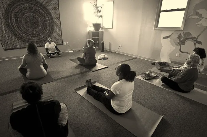 Zens Den Yoga Picture 2