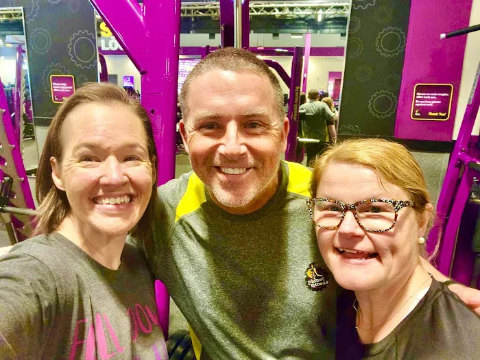 Planet Fitness Picture 9