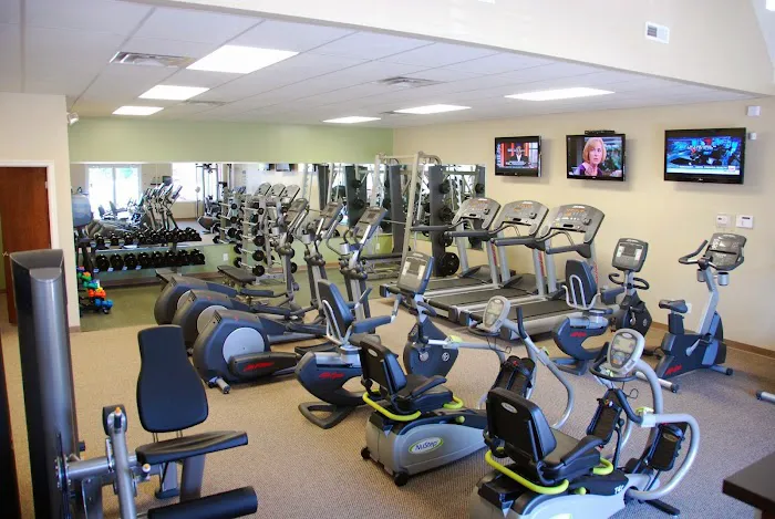 Fast Track Health & Fitness Picture 3