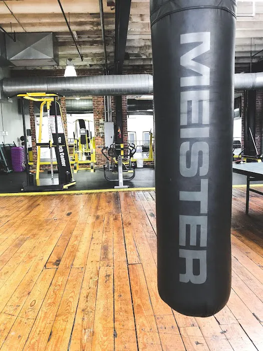 Sweat Fitness - Queen Village Location Picture 4