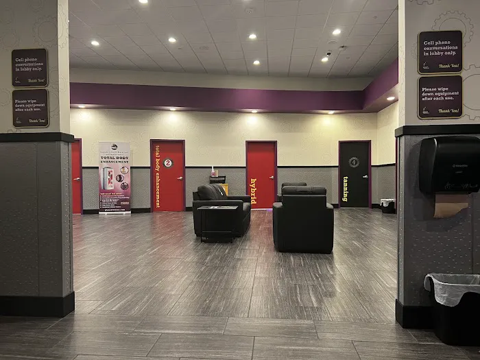 Planet Fitness Picture 6