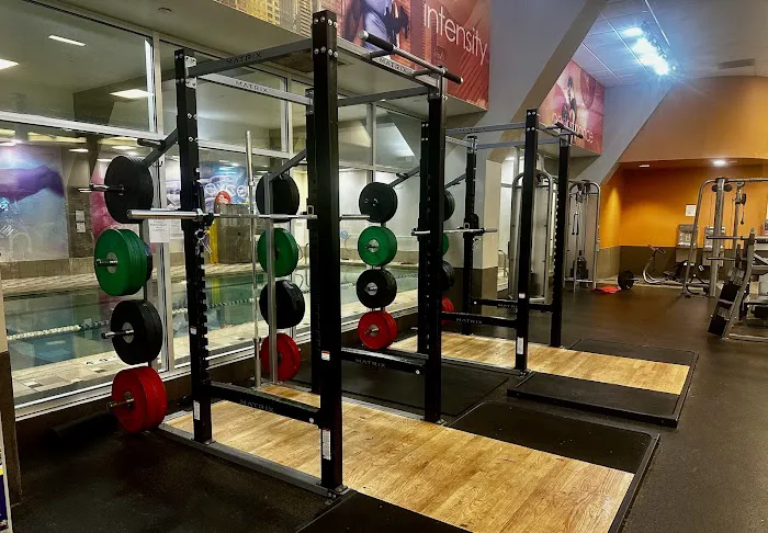 LA Fitness Picture 10