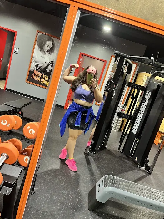 HOTWORX - Stafford, VA Picture 9