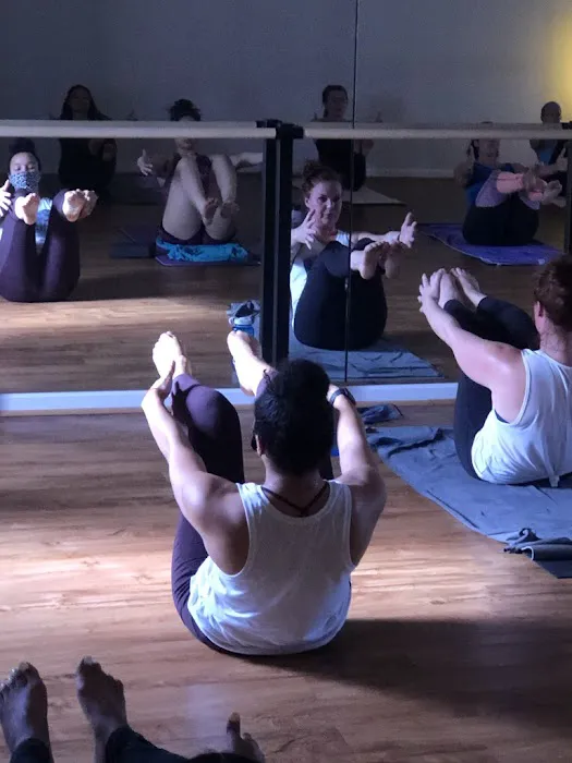 Sol to Soul Yoga Picture 4