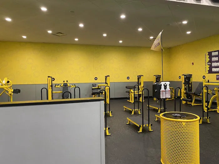 Planet Fitness Picture 5