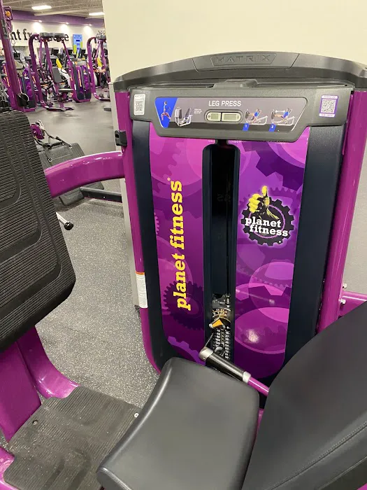 Planet Fitness Picture 10