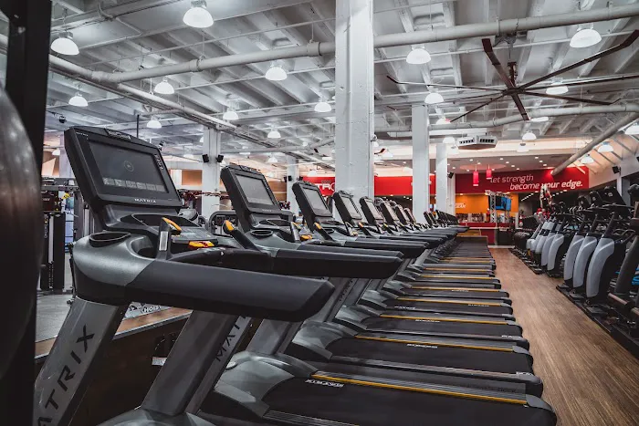 The Edge Fitness Clubs Picture 6