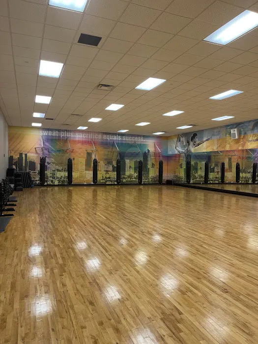 LA Fitness Picture 1