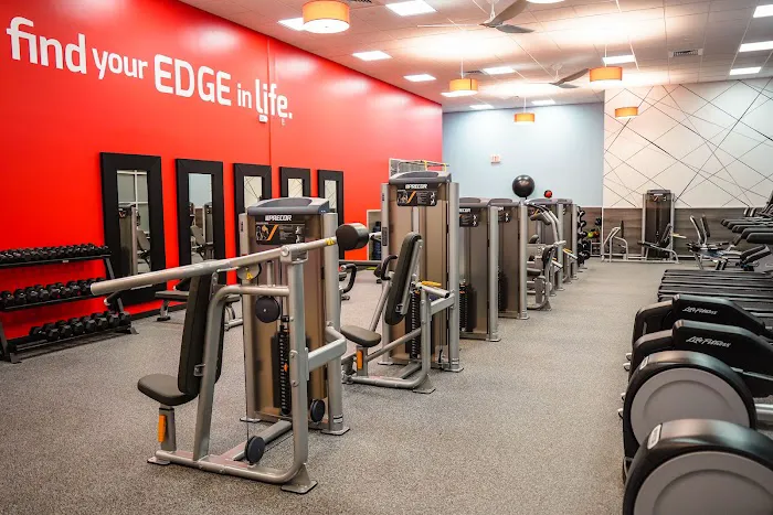 The Edge Fitness Clubs Picture 5