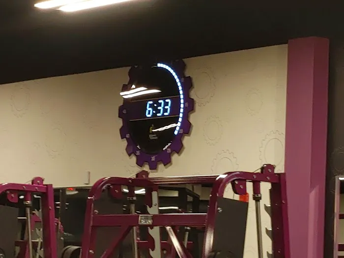 Planet Fitness Picture 1