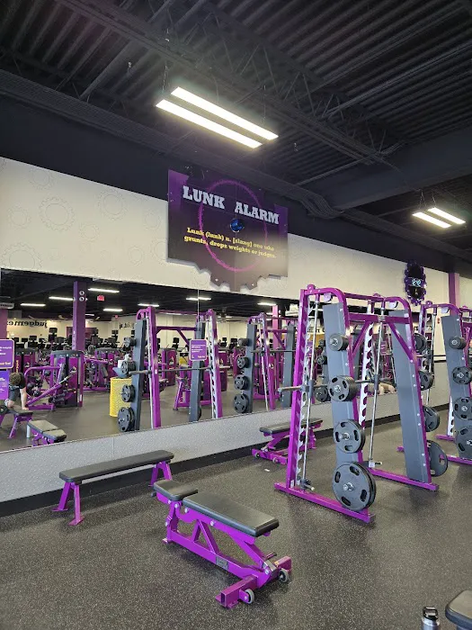 Planet Fitness Picture 7
