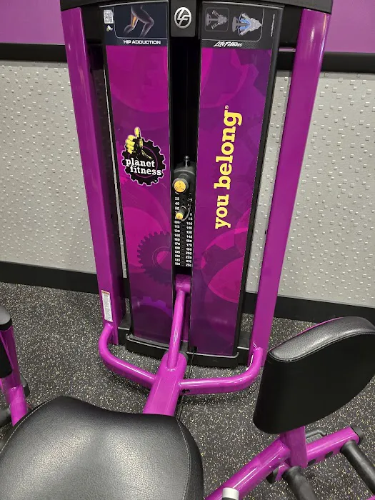 Planet Fitness Picture 6