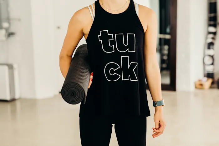 Tuck Barre & Yoga Picture 7