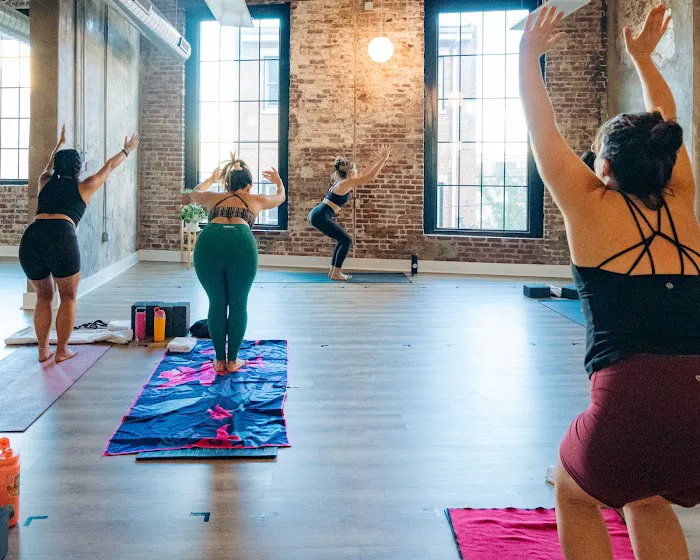 Monarch Yoga - Northern Liberties Picture 2