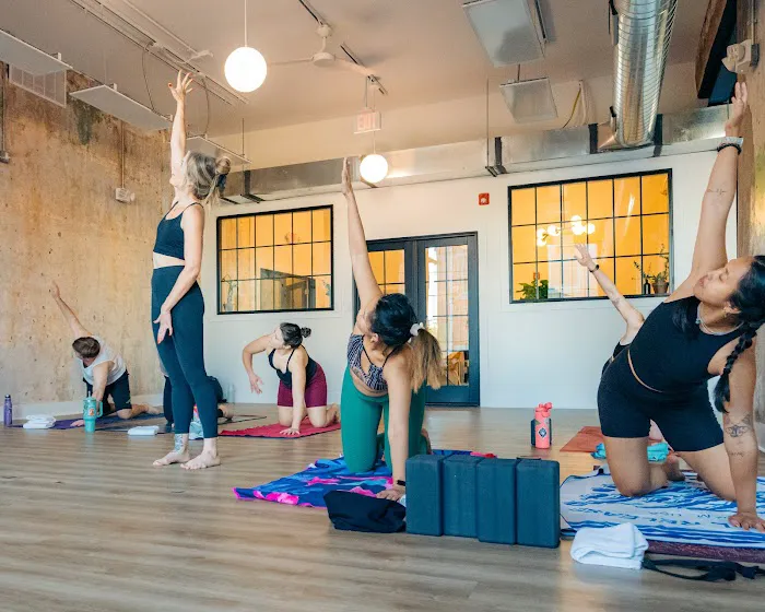 Monarch Yoga - Northern Liberties Picture 3