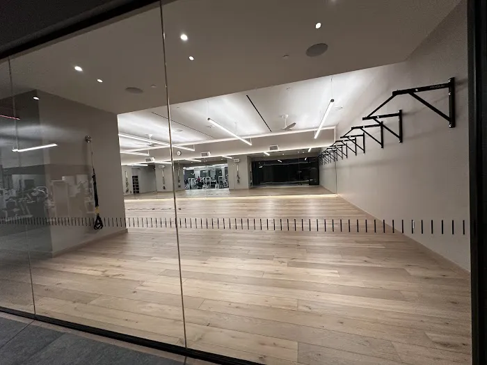 Equinox Rittenhouse Picture 8