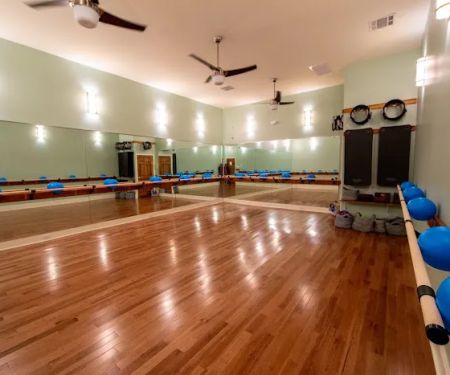 Lumos Yoga & Barre - Green Street