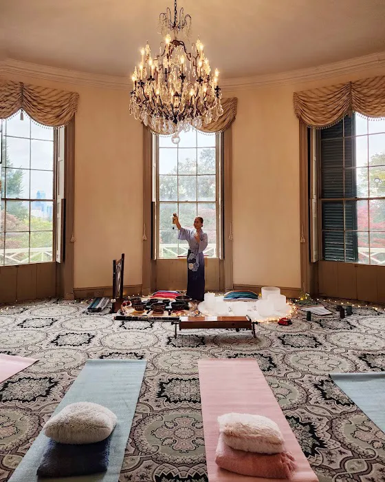 Eunmi's Sound Healing & Yoga Picture 4