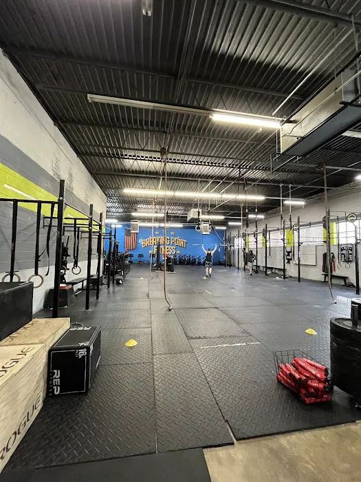 Breaking Point Fitness - CrossFit Ridge Ave Picture 4
